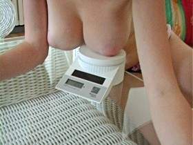 User request: Weigh tits