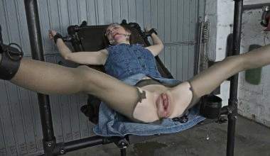 Dicke Milfpussy gefistet