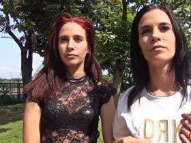 GERMAN SCOUT - Echte Schwestern zusammen bei Straßen Casting AO gefickt