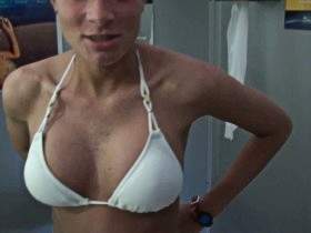 Vorschaubild vom Privatporno mit dem Titel "Im Schwimmbad vom Typen hart gefickt!!!" von Yamila20