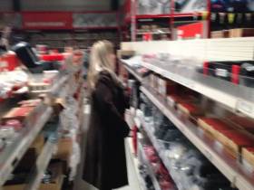 Vorschaubild vom Privatporno mit dem Titel "Superdreister MegaCumshot im BAUMARKT !!" von Deine-Chefin