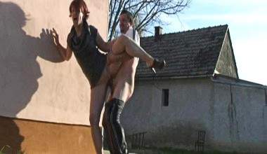 Outdoorsex im Garten