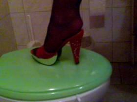 Vorschaubild vom Privatporno mit dem Titel "Meine füße" von sexyvenushuegel