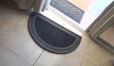 Perverser Onkel bumst mich zur Mami!!