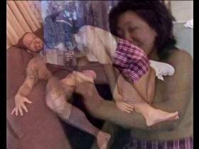 Enge asiatische Kirschblüte wird europäisch gerammt