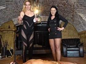 We are cleaning the very dirty Slave