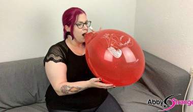 Blow to Pop mit geschenkten Ballons