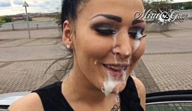 Public Piss mit Sperma Face