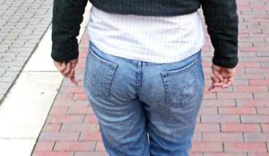 Geiler Arsch in engen Jeans