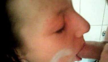 Spritz mich an-Blowjob in der Wanne