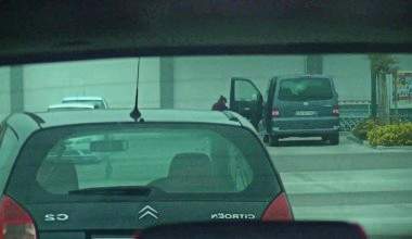 Wahnsinns Blowjob im Auto