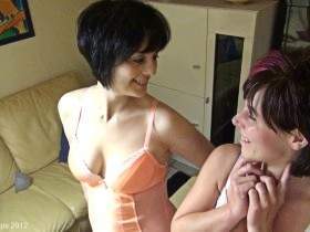 Vorschaubild vom Privatporno mit dem Titel "Der Nachbar" von SweetLongLips