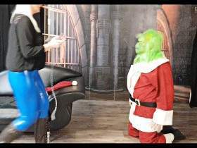 Grinch beating and *********** for Christmas of two arrogant women