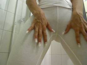 Vorschaubild vom Privatporno mit dem Titel "Ganz in weiß...." von EvilBitch