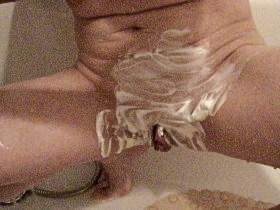 Vorschaubild vom Privatporno mit dem Titel "MuschiRasur" von aurica