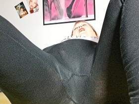 Masturbate to your dick pic