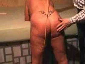 Vorschaubild vom Privatporno mit dem Titel "Bekam die Gerte zu Spüren" von beate50bi