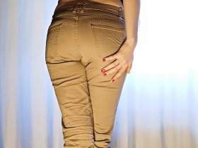 Kacke und Pisse in die Jeans :)