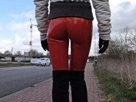 Red vinyl leggings and overknees, 4th part