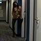 In Amstardam im Hotelgang zeige ich mich Nackt, in High Heels, Strapsen & Plug im Arsch