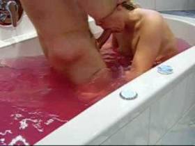 Vorschaubild vom Privatporno mit dem Titel "Badewannen-Fick !" von jassy-franky