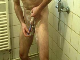 Silvio showers and shaven