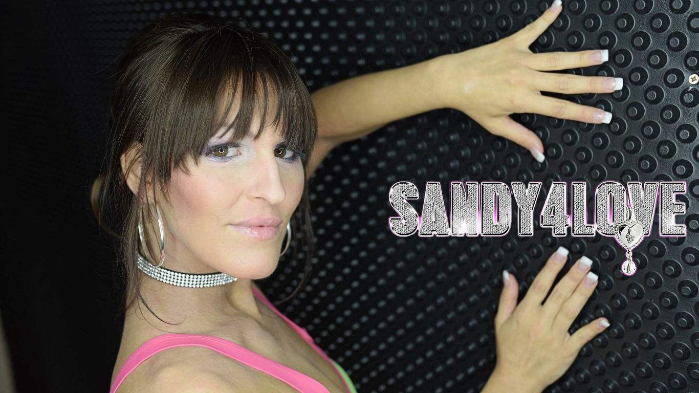 Sandy4Love Porno Videos, Livechat und Blog auf Amarotic