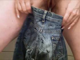 Vorschaubild vom Privatporno mit dem Titel "Die M60 vom User" von EvilBitch