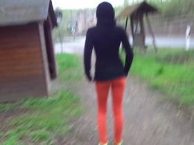 Im Wartehäuschen Blase geleert