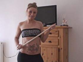 Vorschaubild vom Privatporno mit dem Titel "Auf die harte Tour!" von Amelie4you