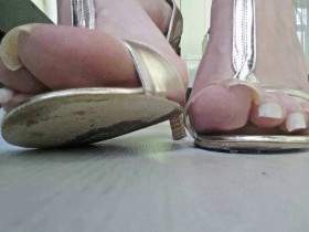 Pussy Feet Heels