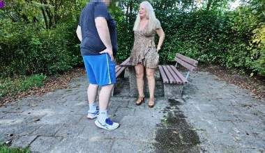 Beim Outdoor Squirting erwischt! Fremder stopft seinen Schwanz in mein Maul bis zur Maulbesamung!