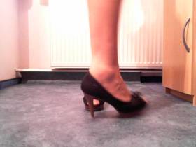 Vorschaubild vom Privatporno mit dem Titel "High Heels" von EvilBitch