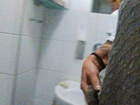 Hospital used toilet, piss without end!