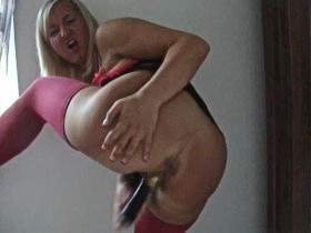 Vorschaubild vom Privatporno mit dem Titel "Pussy wichsen von Hinten" von AssAngel22