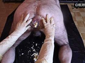 Vorschaubild vom Privatporno mit dem Titel "Ekelhafter Vulkan! Darmeinlauf mal anders!" von CherieNoir