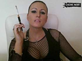 Vorschaubild vom Privatporno mit dem Titel "Voll perverse Ekel-Wichsanleitung!(POV)" von CherieNoir