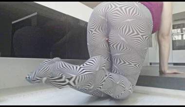 LinesPantyhoseNicePoop