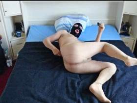 The FSH and the mask in bed ** prostate fun **