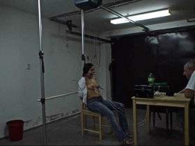 Vorschaubild vom Privatporno mit dem Titel "Elektroverhör Teil 1" von SMBoy