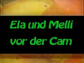 Ela und Melli vor der Cam