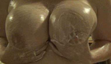 Sau meine MegaBrüste ein!