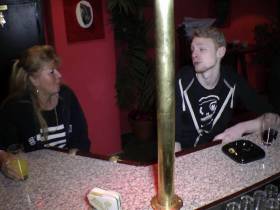 Vorschaubild vom Privatporno mit dem Titel "20-jährigen an der Hotelbar abgeschleppt" von diegeileanita