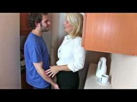 Vorschaubild vom Privatporno mit dem Titel "Neuen AZUBI in der Teeküche gefickt!!!!" von KissiKissi