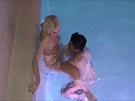 Wow sex in the pool with Mexicans