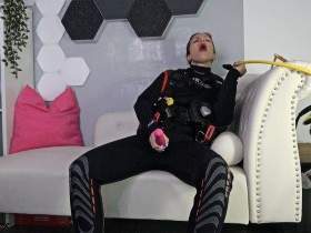 Fetisch Clip mit Neopren, Weste, Taucherflasche und Toy