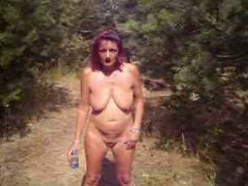 Flaschenpiss in the woods ....