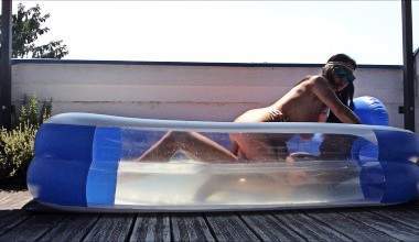 Geiler Fick im transparenten Pool