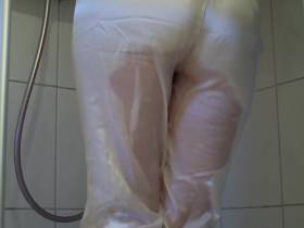 Vorschaubild vom Privatporno mit dem Titel "Satin - zuerst wird...." von EvilBitch