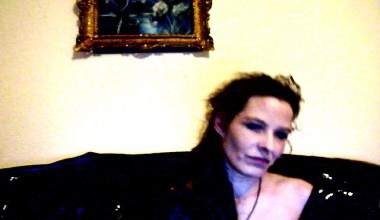 Livechat mit Umschnalldildo und Gummimöse!